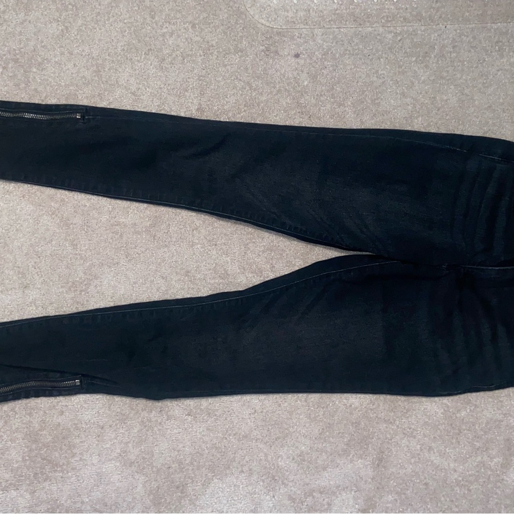 Black Skinny Jeans